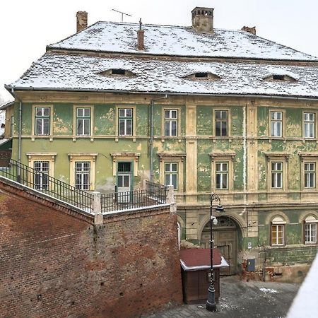 Apartment Bridge Queen Sibiu Exteriör bild